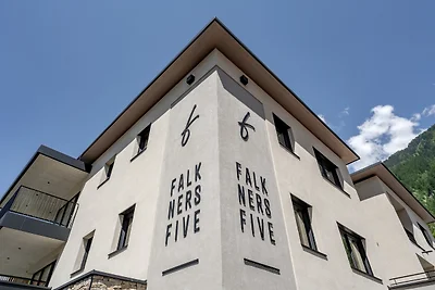 Falkners Five - Apartment four