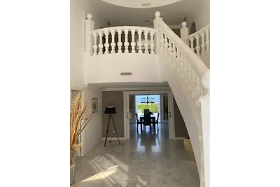 Luxus Villa, direkt am Mittelmeer