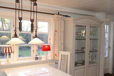 Ferien unterm Reetdach Whg 02