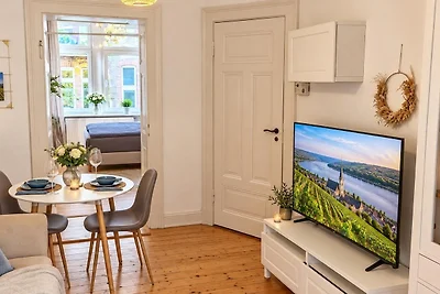 Velmora Boutique Suites: Cozy
