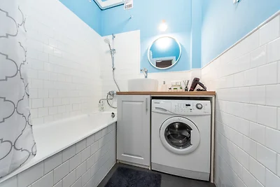 One bedroom. 17 Khreshchatyk str.