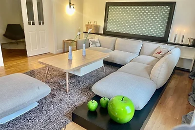 Ruhiges Landhaus am Wald mit Garten