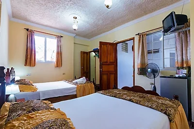 Hostal Dr. Suarez y Sra. Addys