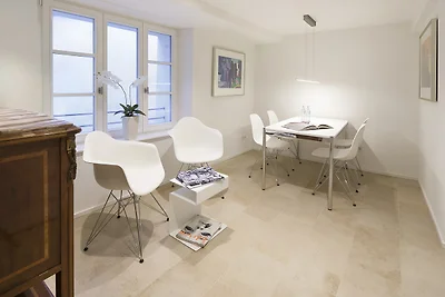 Apartment Suite