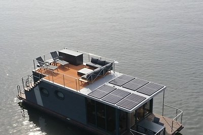 Houseboat One | Hausboot Campi 400