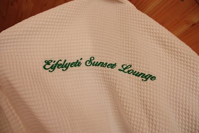 Eifelyeti Sunset Lounge