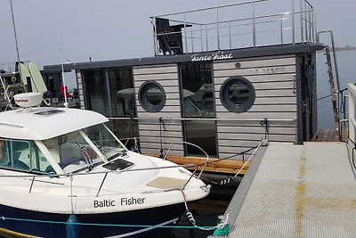 exclusives Hausboot "Tante Trost"