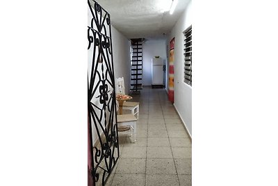 Hostal Shalom Diasnelis y Serguey