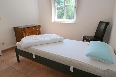 Familien-Suite-im-Wald-am-See