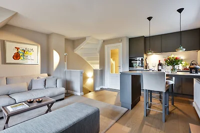 Kuschelnest unter Reet mit Pool und