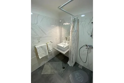 AtlanticOceanViewGround