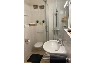 Buchta, Sarina: "Strandkoje am