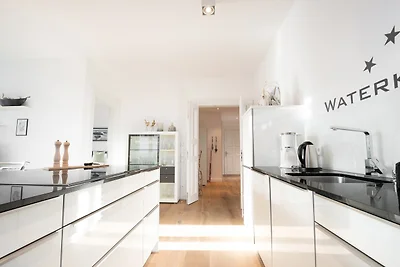 FIRST Waterkantsuite