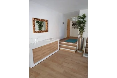 Haus in Cala Tarida, strandnah, bis