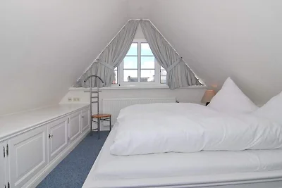 Olympia Haus 1, Whg. 4