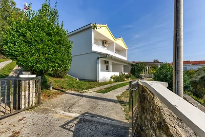 Wohnung für 2+2 Personen mit Pool