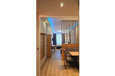 Elegance Lux Living 214