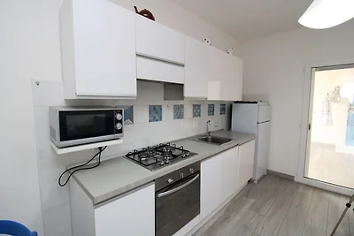 Beach Apartmet - 20 mt from the