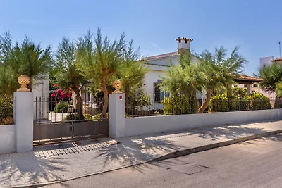 Cottage 50 m From the Beach