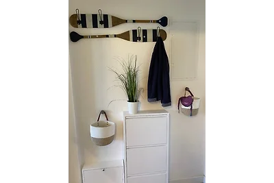 Buchta, Sarina: "Strandkoje am