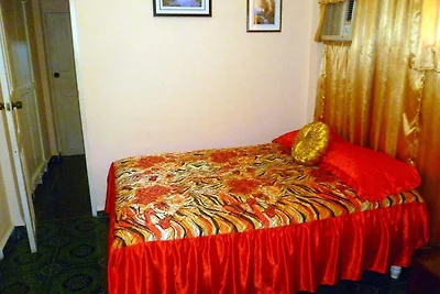Sr. Roger y Sra. Otilia Appartement