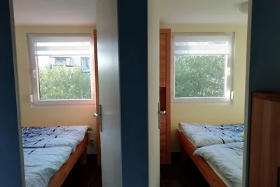 Kleiner Bungalow im Grünen