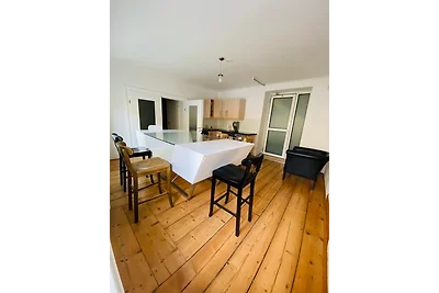 Wohnung, 3 Zimmer, eines davon