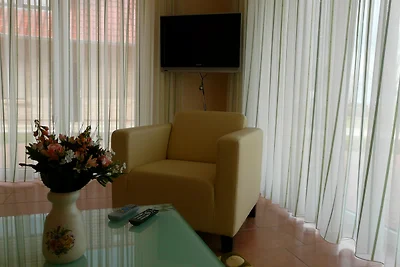 Ferienhaus direkt an See & Strand