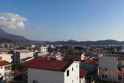 Berg und Meerblick