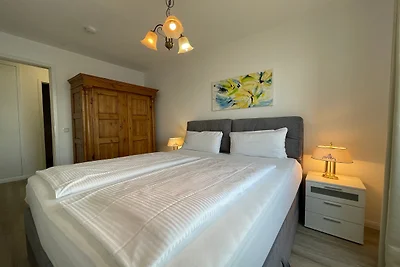 Apartment 10