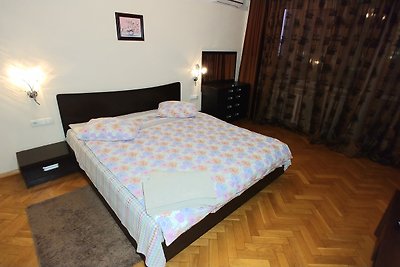 One bedroom. Luxe. 11 Baseina str.