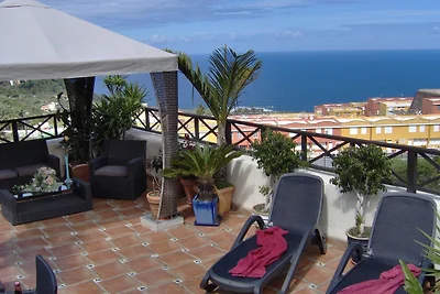 Apartment mit privatem Balkon sowie