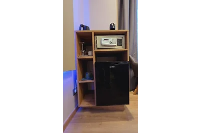 Elegance Lux Living 212