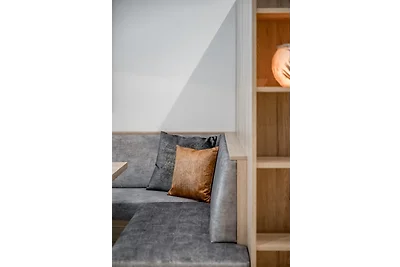 Falkners Five - Apartment five