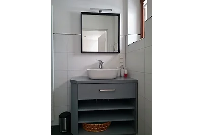 Ruhige Ferienwohnung mit Balkon und