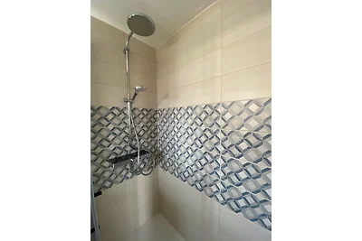 Sylvie Steinhardt, Wohnung 3