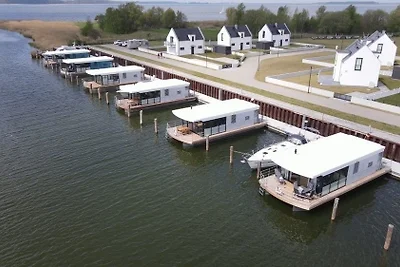 Hausboot Krosse Krabbe - LP6