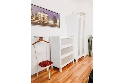 Gemütliche FeWo mit Balkon & WIFI