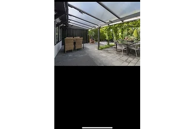 Lichtdurchflutetes Traumhaus 800