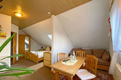 Doppelzimmer Julius mit Kinderbett