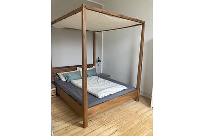 Zentrale 2 Zimmer Altbauwohnung mit