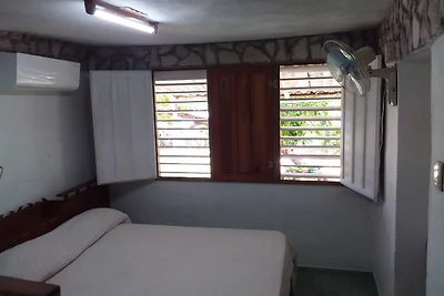 CASA EMILIANO. MANGLITO BEACH