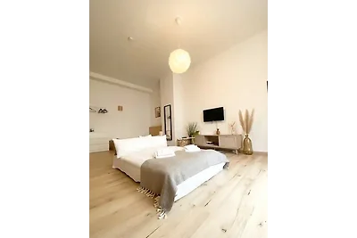 * Zentral | Clara-Zetkin-Park |