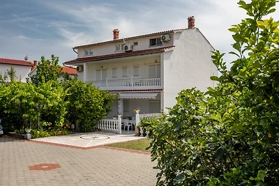 Vakantiehuis Ontspannende vakantie Rab