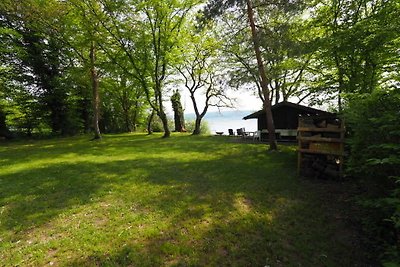 Häuschen direkt am See