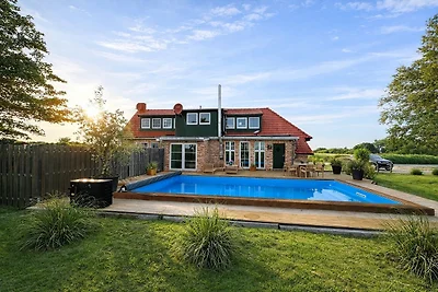 Huus an`t Diek, Luxus in