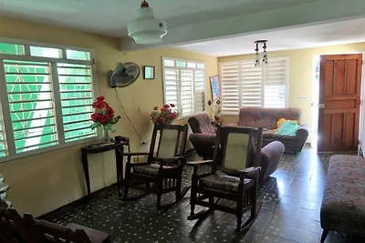 Hostal Casa Delbis y Leidyllana