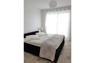 Apartment by Janzen (O)