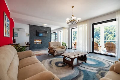 Villa Anastasia, Special one,am