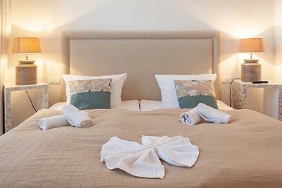 Villa Claire Sea Lounge